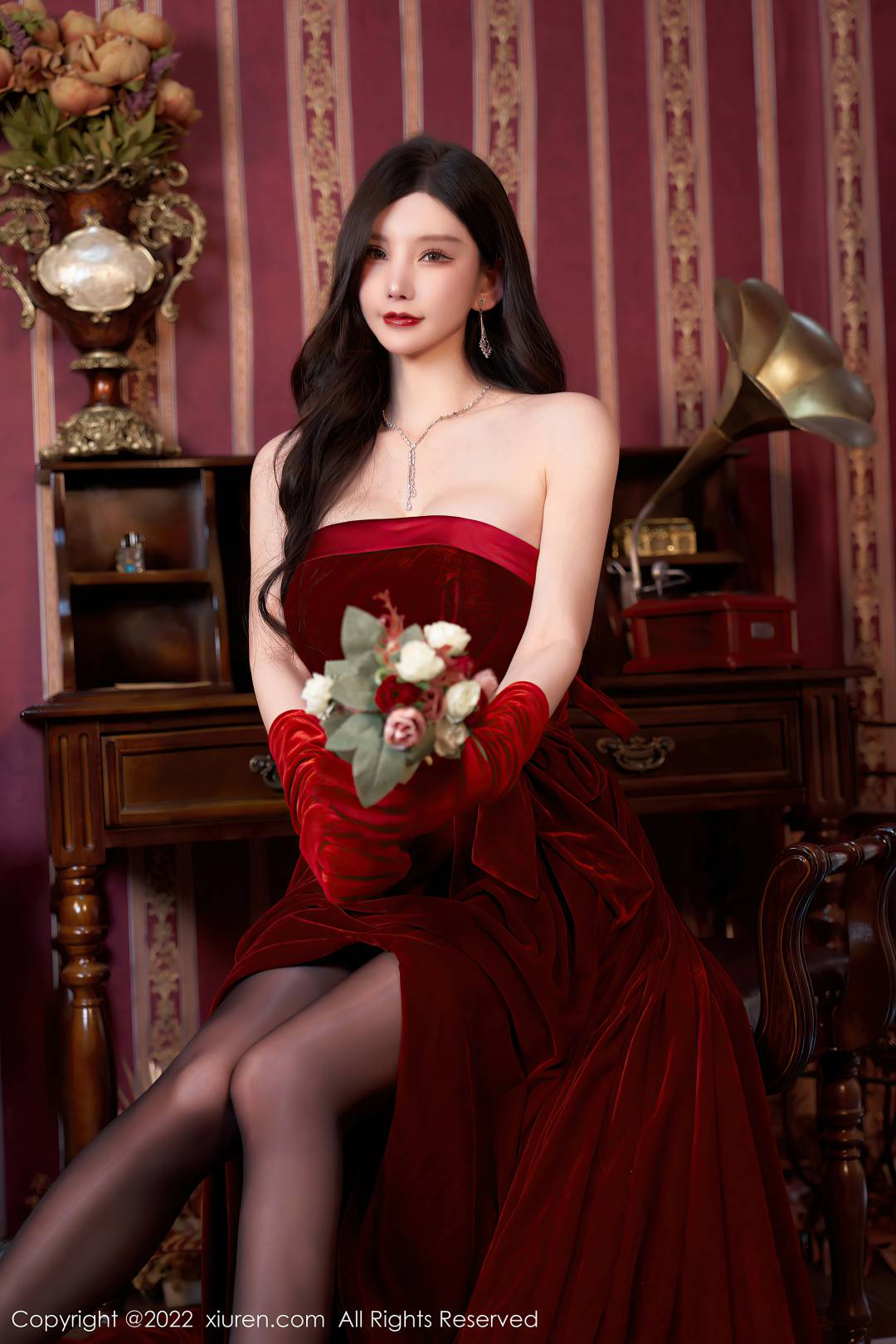[XIUREN秀人网] 2022.04.22 NO.4909 周于希Sally [78P-779MB]