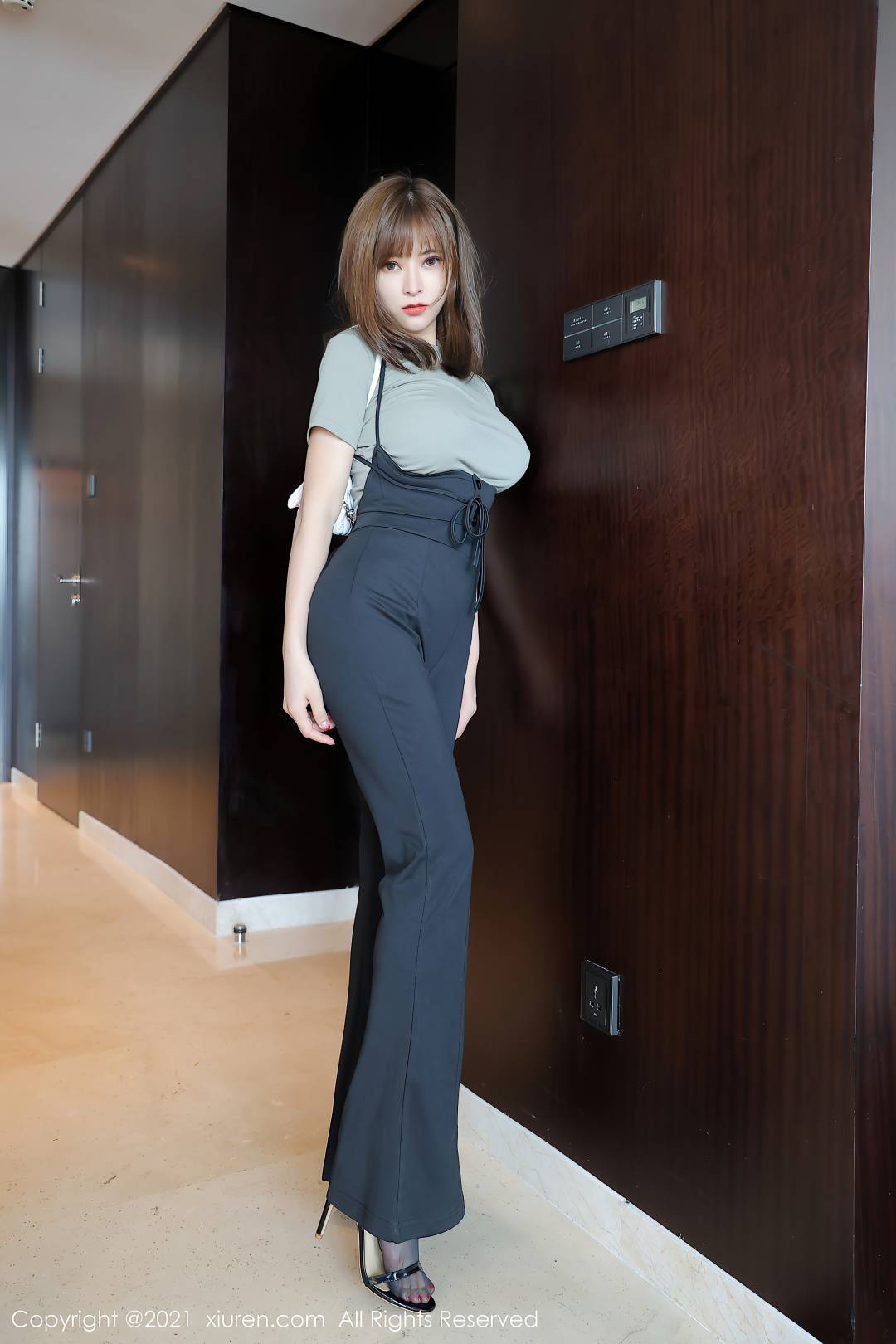 [XIUREN秀人网] 2021.06.18 NO.3557 奈沐子 [112P-1.03GB]