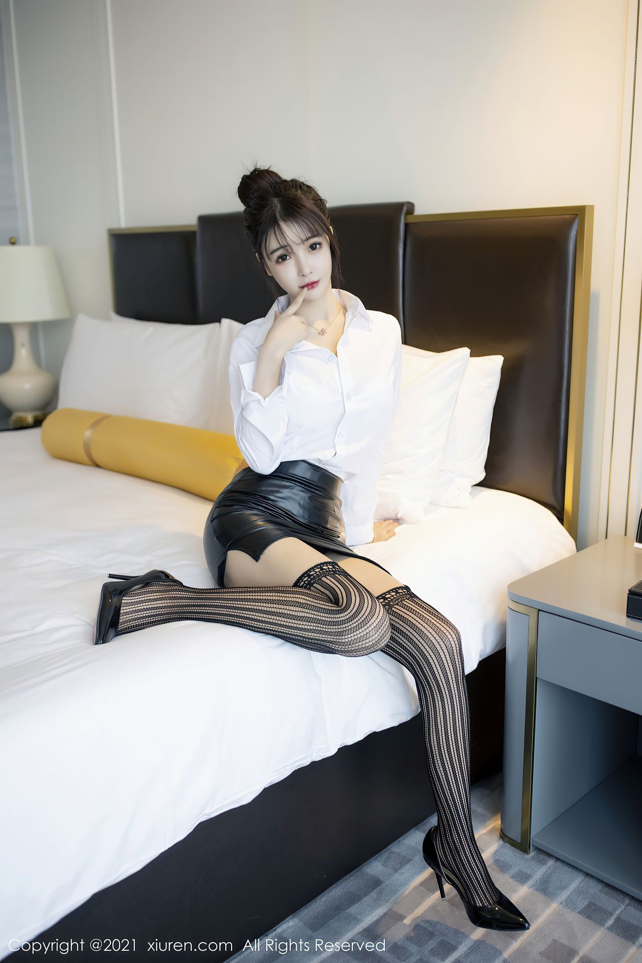 [XIUREN秀人网] 2021.01.06 NO.2976 南初妹妹 [53P-494MB]