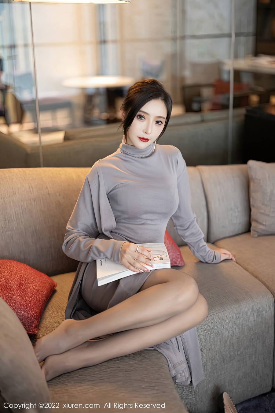[XIUREN秀人网] 2022.10.21 NO.5745 王馨瑶yanni [84P-518MB]