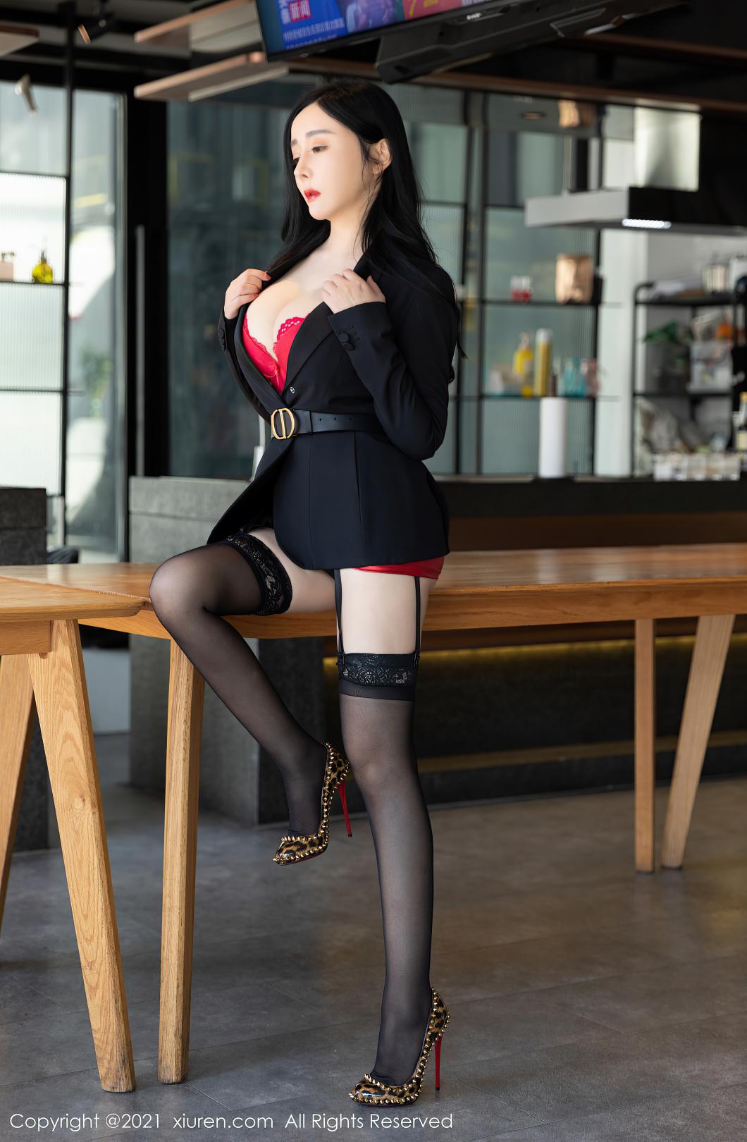 [XIUREN秀人网] 2021.03.01 NO.3148 允爾 [58P]