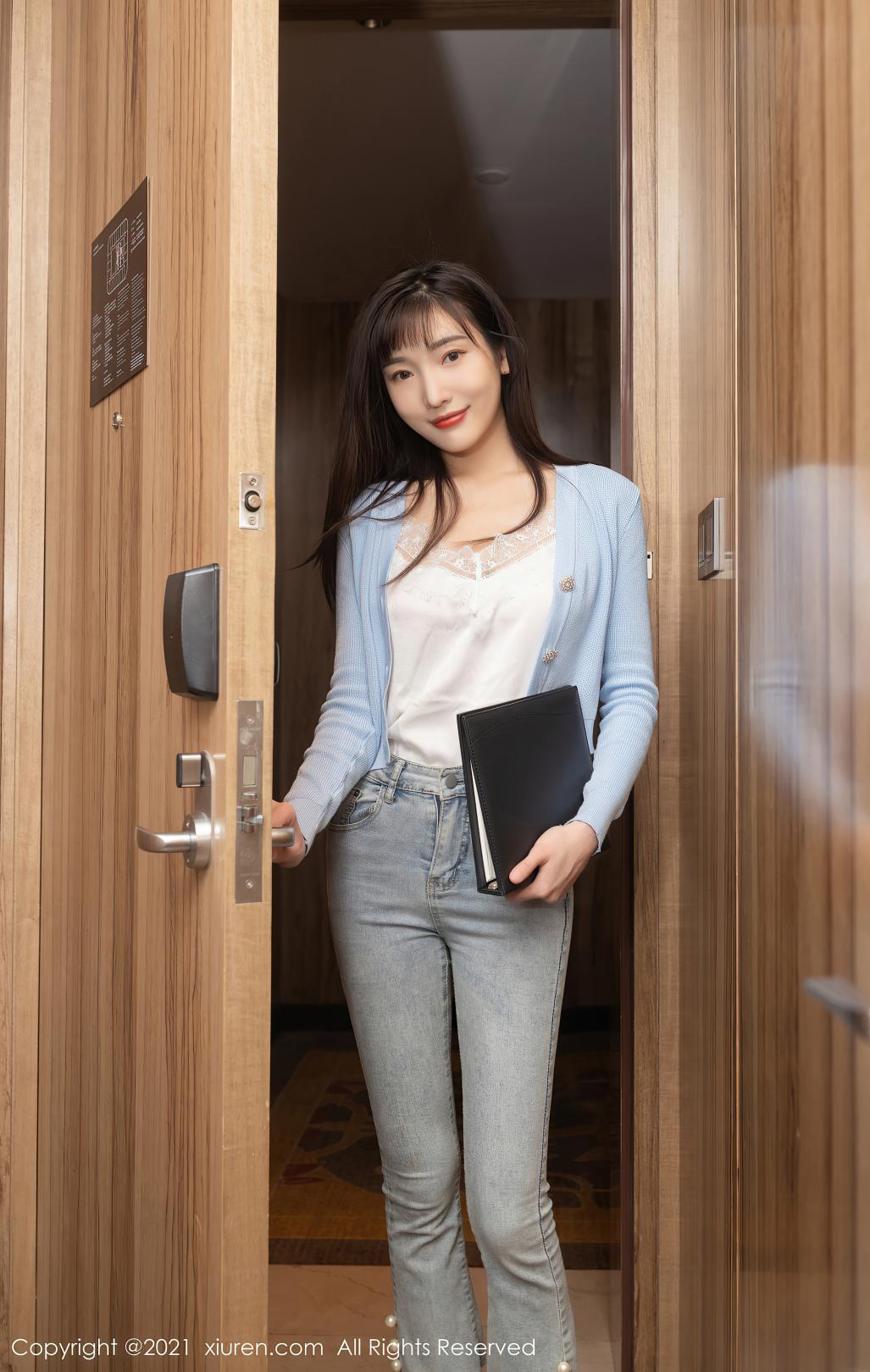 [XIUREN秀人网] 2021.02.26 NO.3146 陆萱萱 [70P]