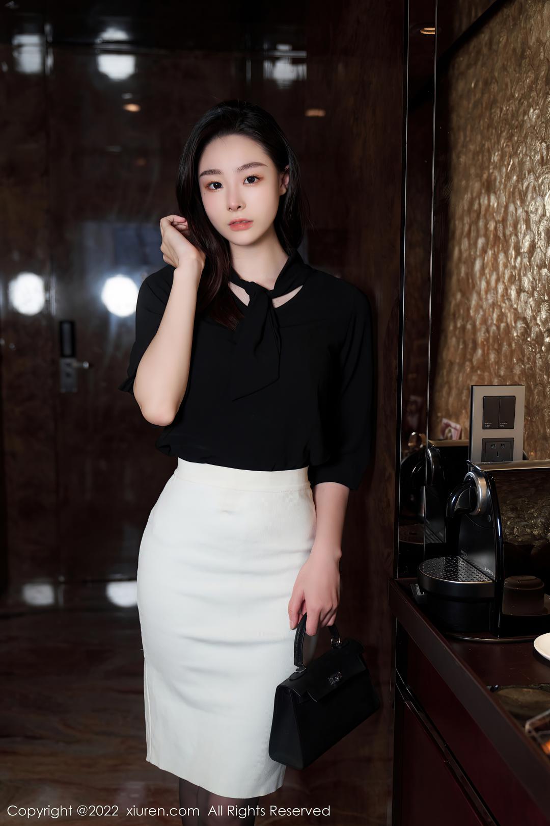 [XIUREN秀人网] 2022.07.21 NO.5312 是小逗逗 [90P-737MB]