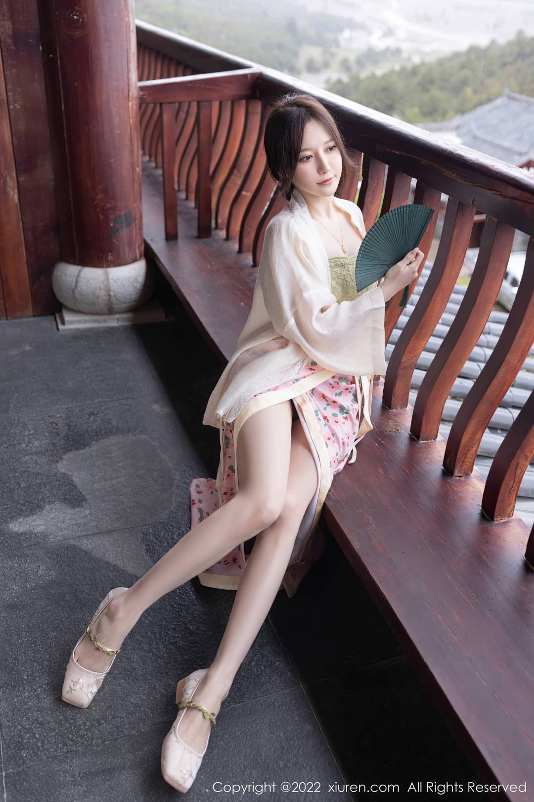 [XIUREN秀人网] 2022.06.10 NO.5130 鱼子酱Fish [78P-829MB]