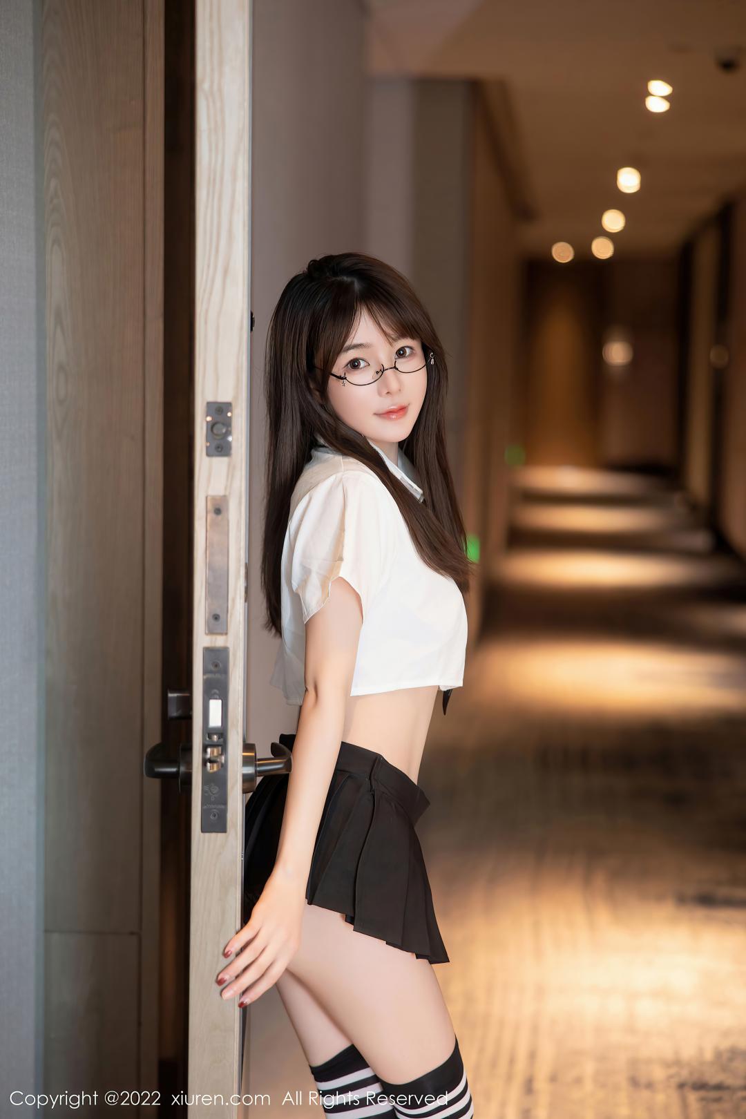 [XIUREN秀人网] 2022.08.01 NO.5365 婠婠么 [98P-819MB]