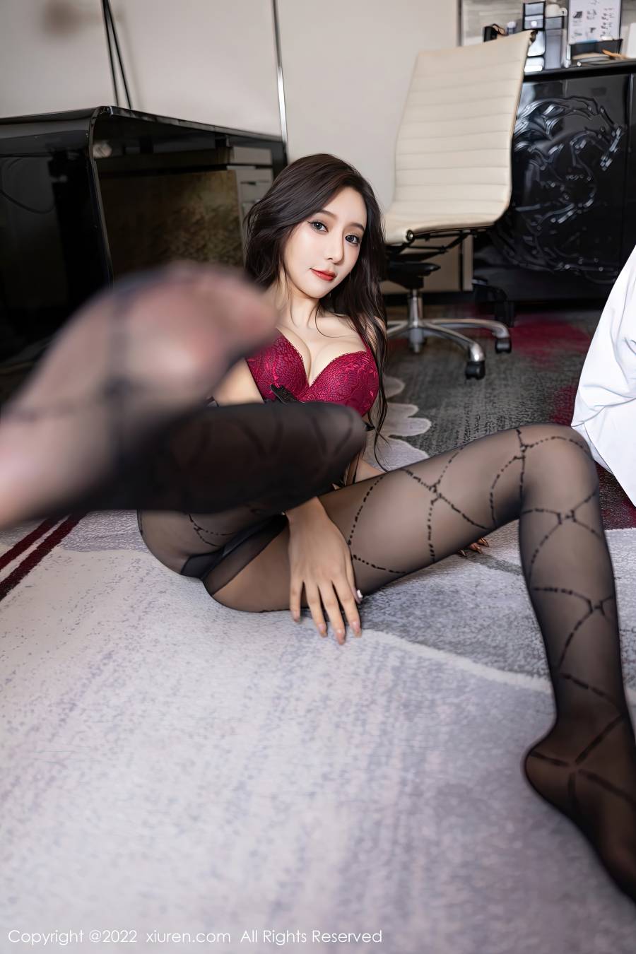 [XIUREN秀人网] 2022.11.25 NO.5915 王馨瑶yanni [90P-634MB]