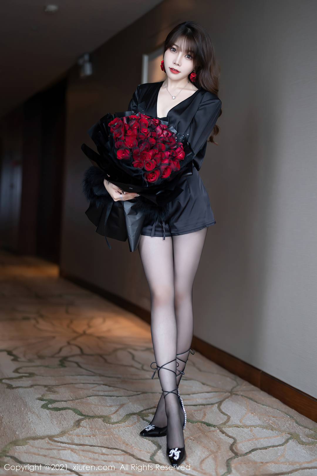 [XIUREN秀人网] 2021.11.11 NO.4205 芝芝Booty [85P-733MB]