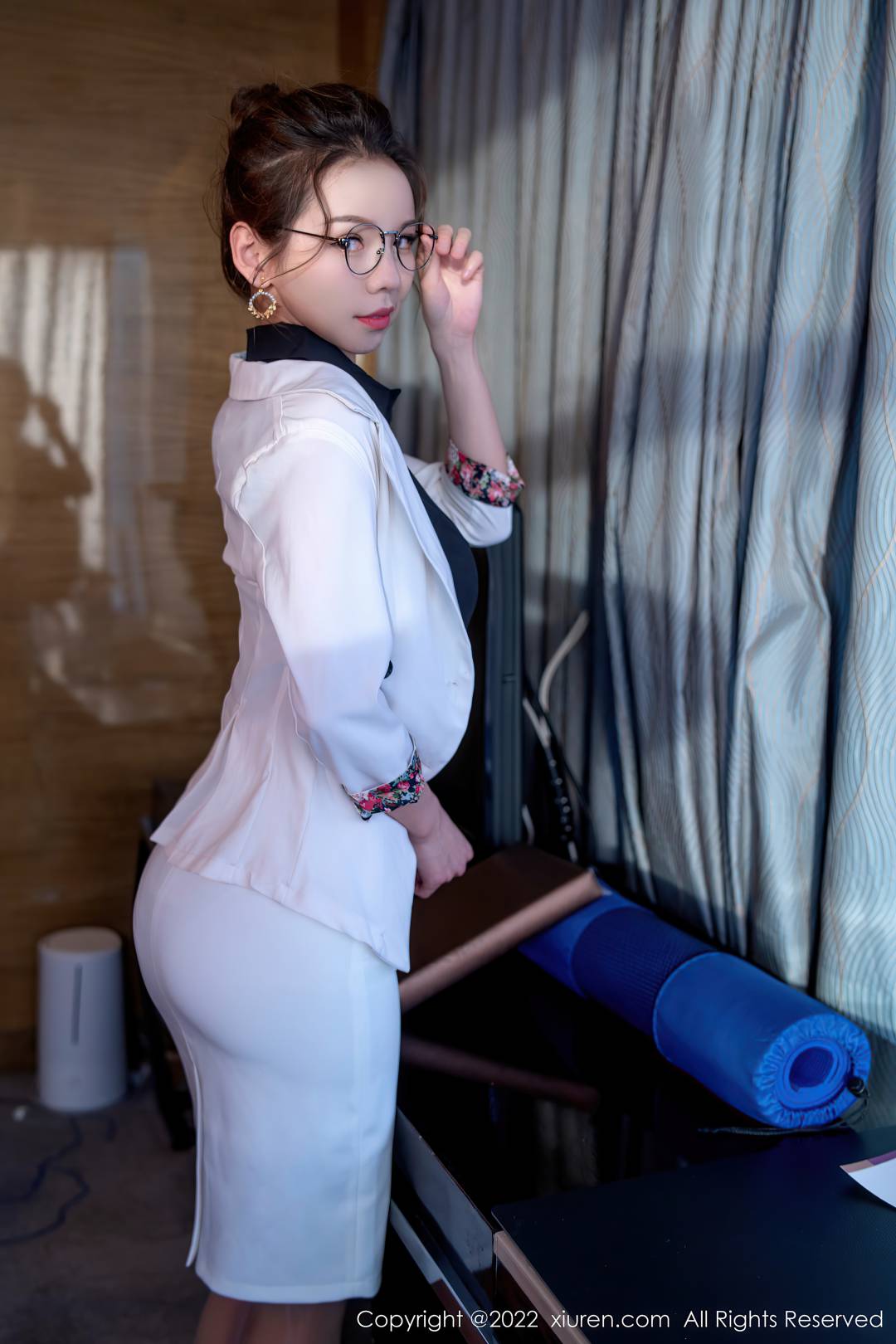 [XIUREN秀人网] 2022.04.25 NO.4917 大美媚京 [62P-556MB]
