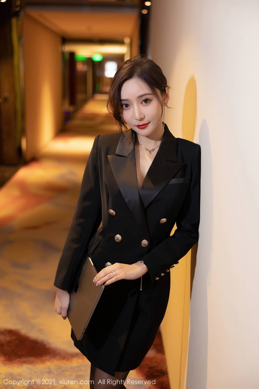 [XIUREN秀人网] 2021.12.02 NO.4293 王馨瑶yanni [81P-752MB]
