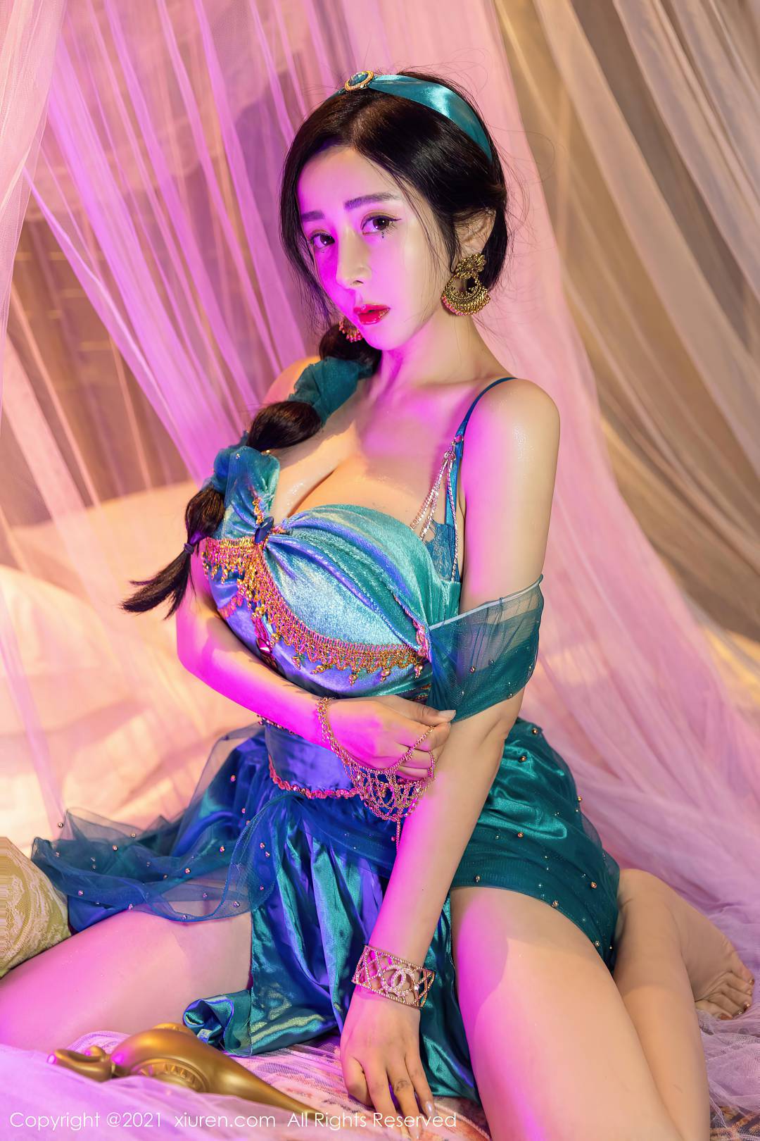[XIUREN秀人网] 2021.11.19 NO.4243 允爾 [63P-791MB]