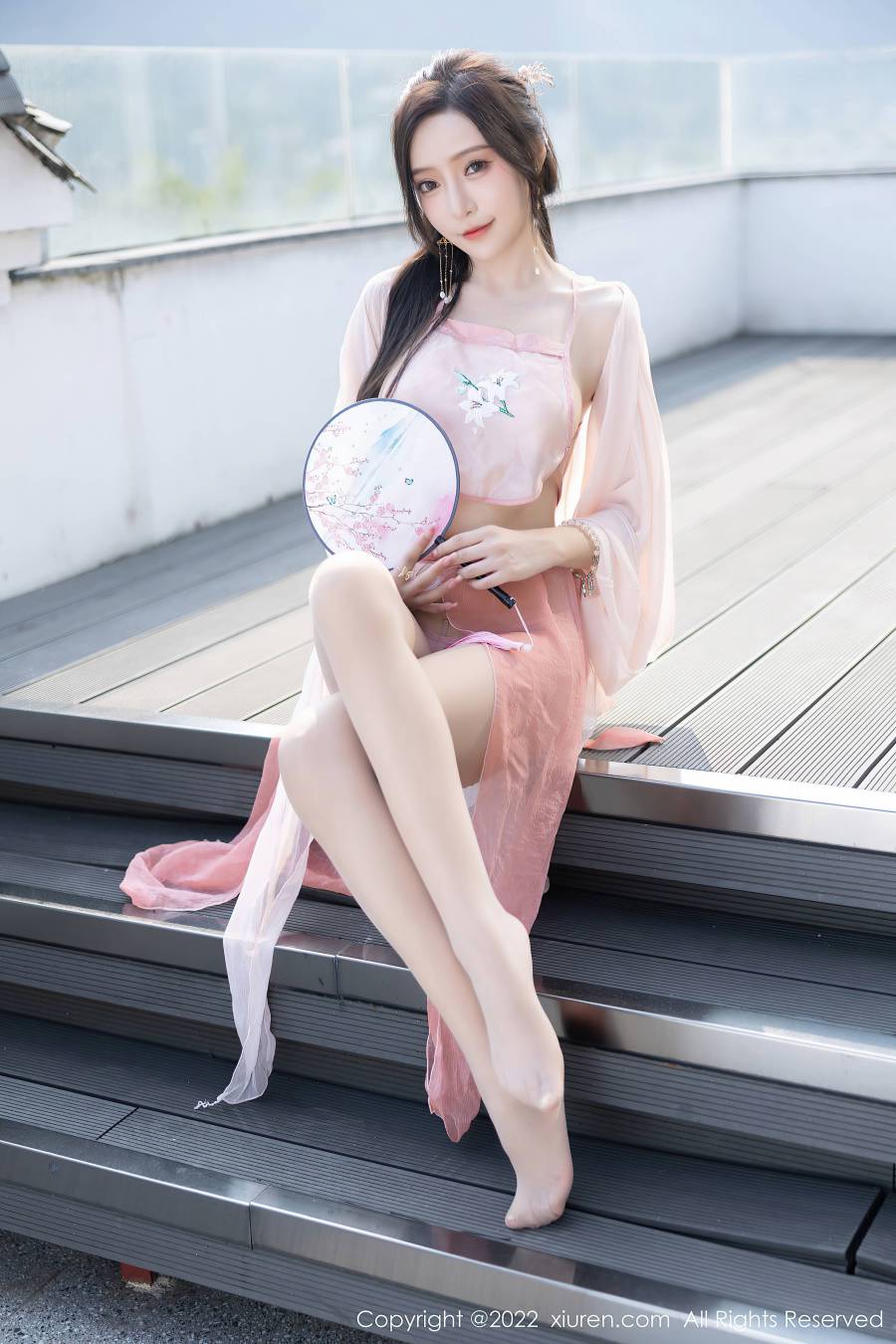 [XIUREN秀人网] 2022.12.23 NO.6040 王馨瑶yanni [84P-688MB]