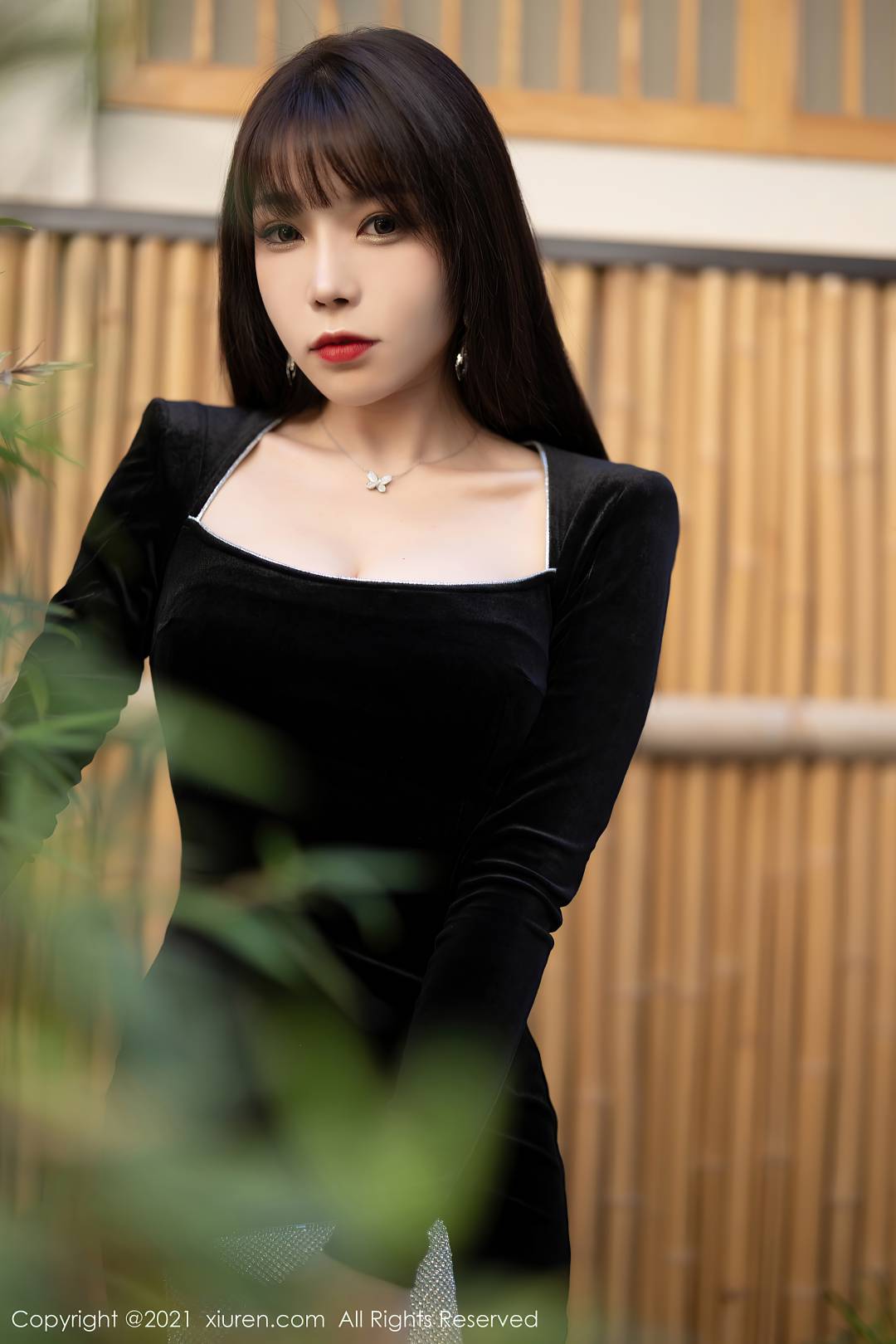 [XIUREN秀人网] 2021.12.09 NO.4322 芝芝Booty [86P-739MB]