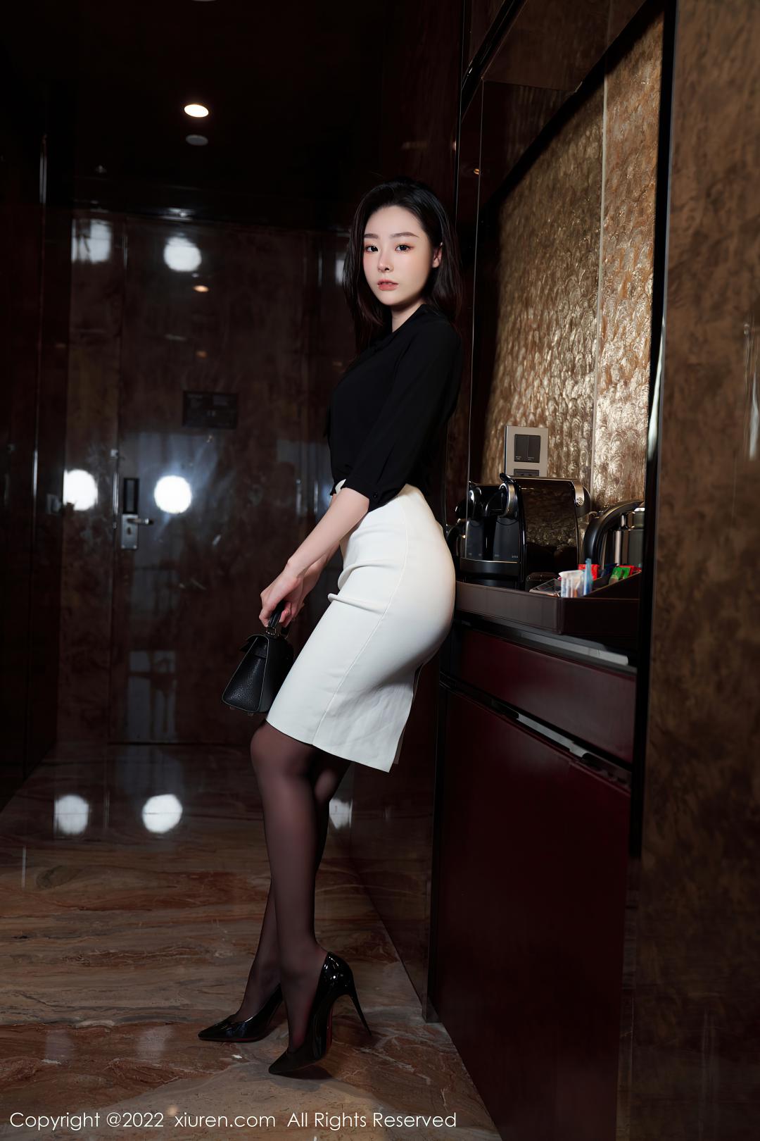 [XIUREN秀人网] 2022.07.21 NO.5312 是小逗逗 [90P-737MB]