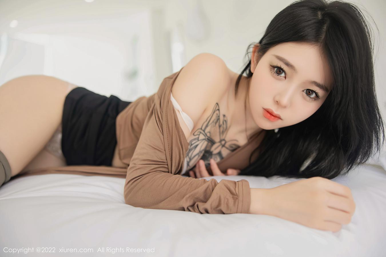 [XIUREN秀人网] 2022.09.14 NO.5587 奶瓶. [100P-861MB]