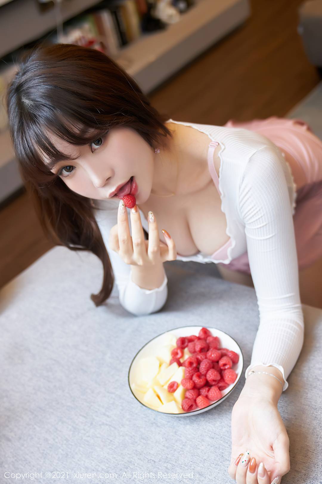 [XIUREN秀人网] 2021.04.25 NO.3344 芝芝Booty [70P-687MB]
