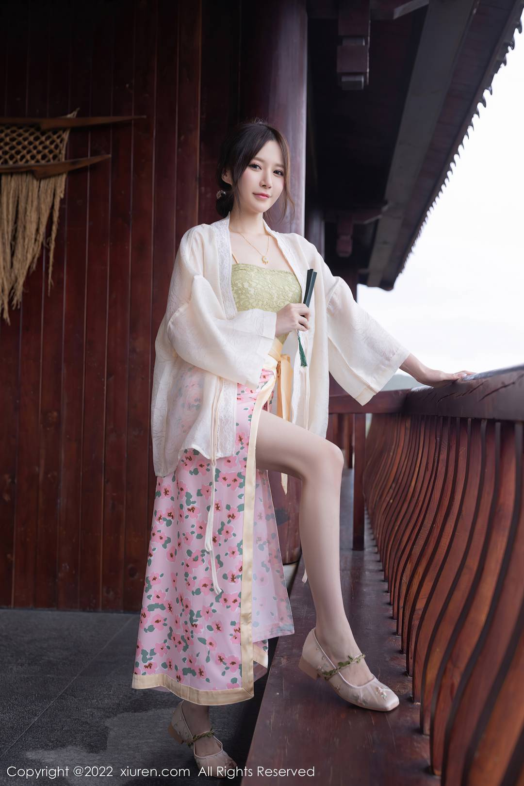 [XIUREN秀人网] 2022.06.10 NO.5130 鱼子酱Fish [78P-829MB]