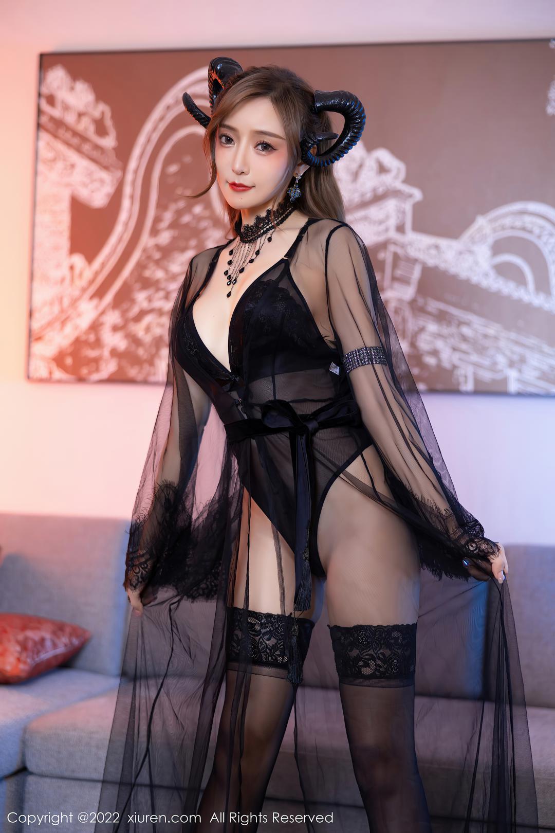 [XIUREN秀人网] 2022.08.05 NO.5396 王馨瑶yanni [82P-858MB]