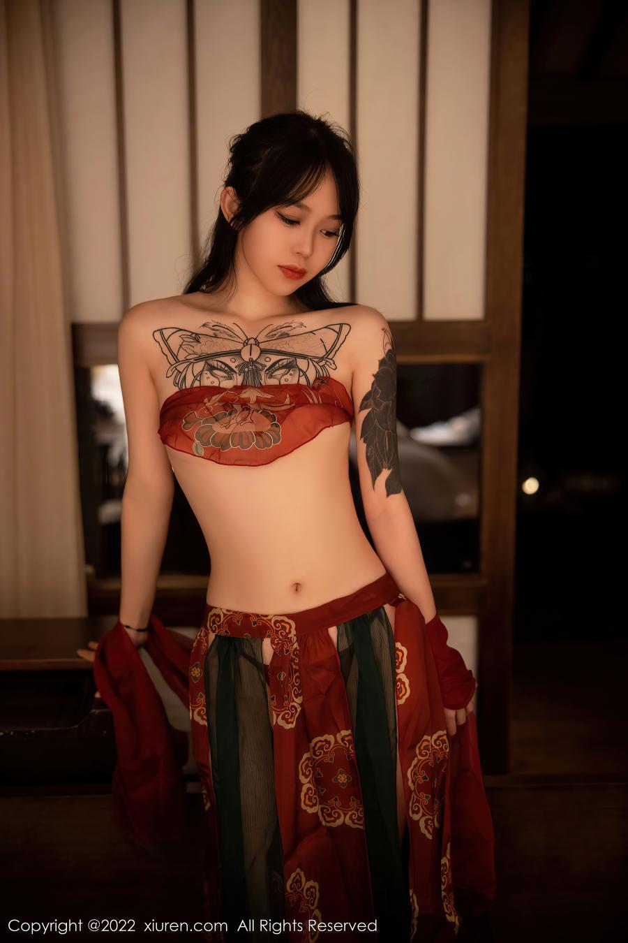 [XIUREN秀人网] 2022.09.01 NO.5527 奶瓶. [78P-687MB]