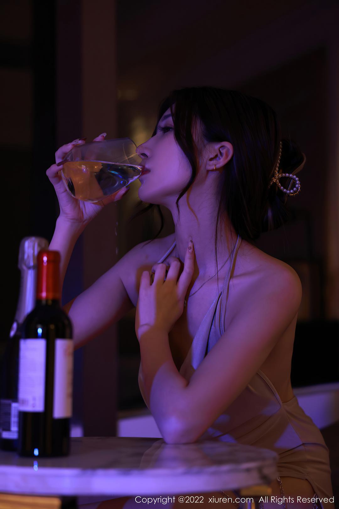 [XIUREN秀人网] 2022.08.08 NO.5400 Hebe韩心雨 [55P-421MB]
