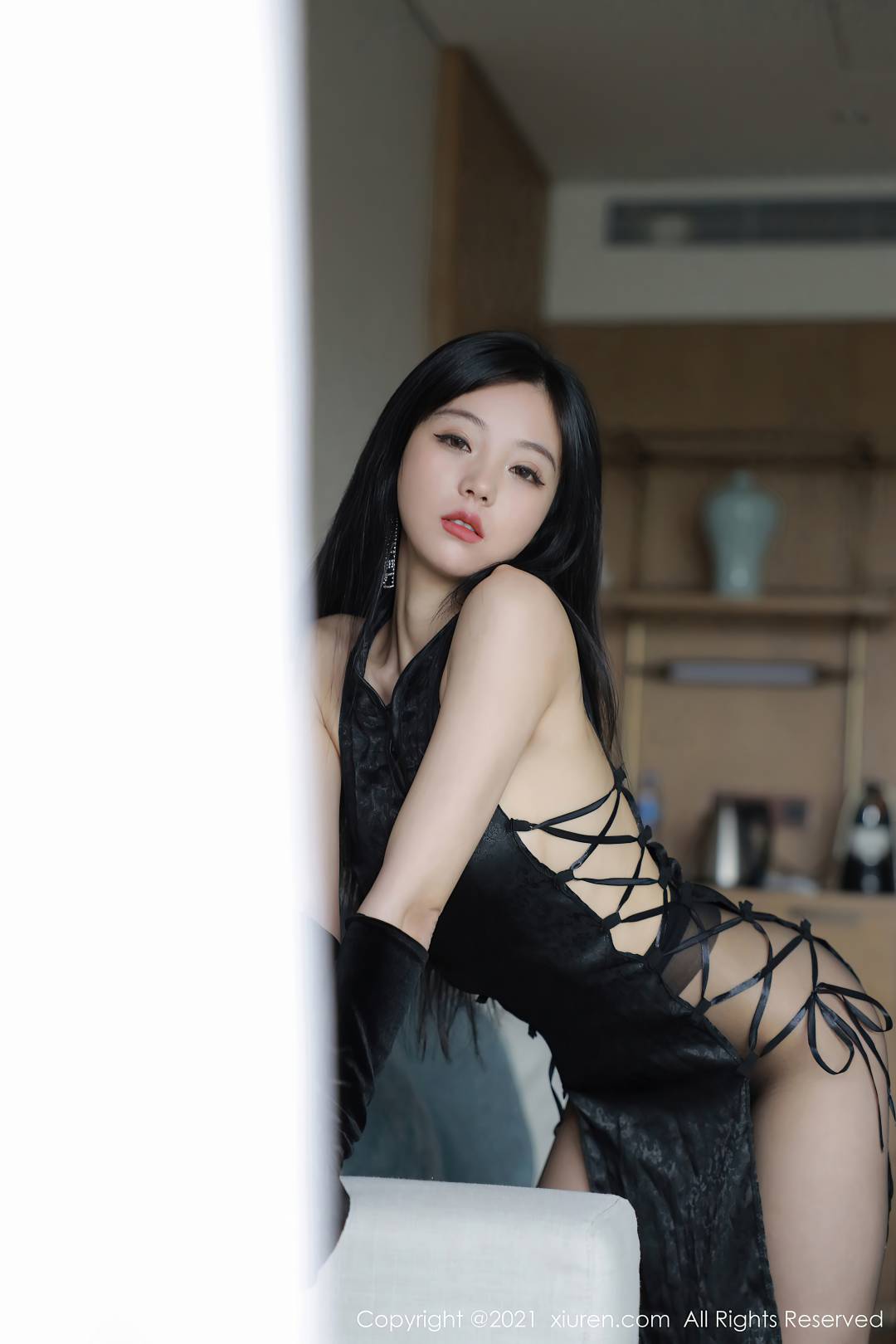 [XIUREN秀人网] 2021.10.27 NO.4125 佘贝拉Bella [77P-663MB]