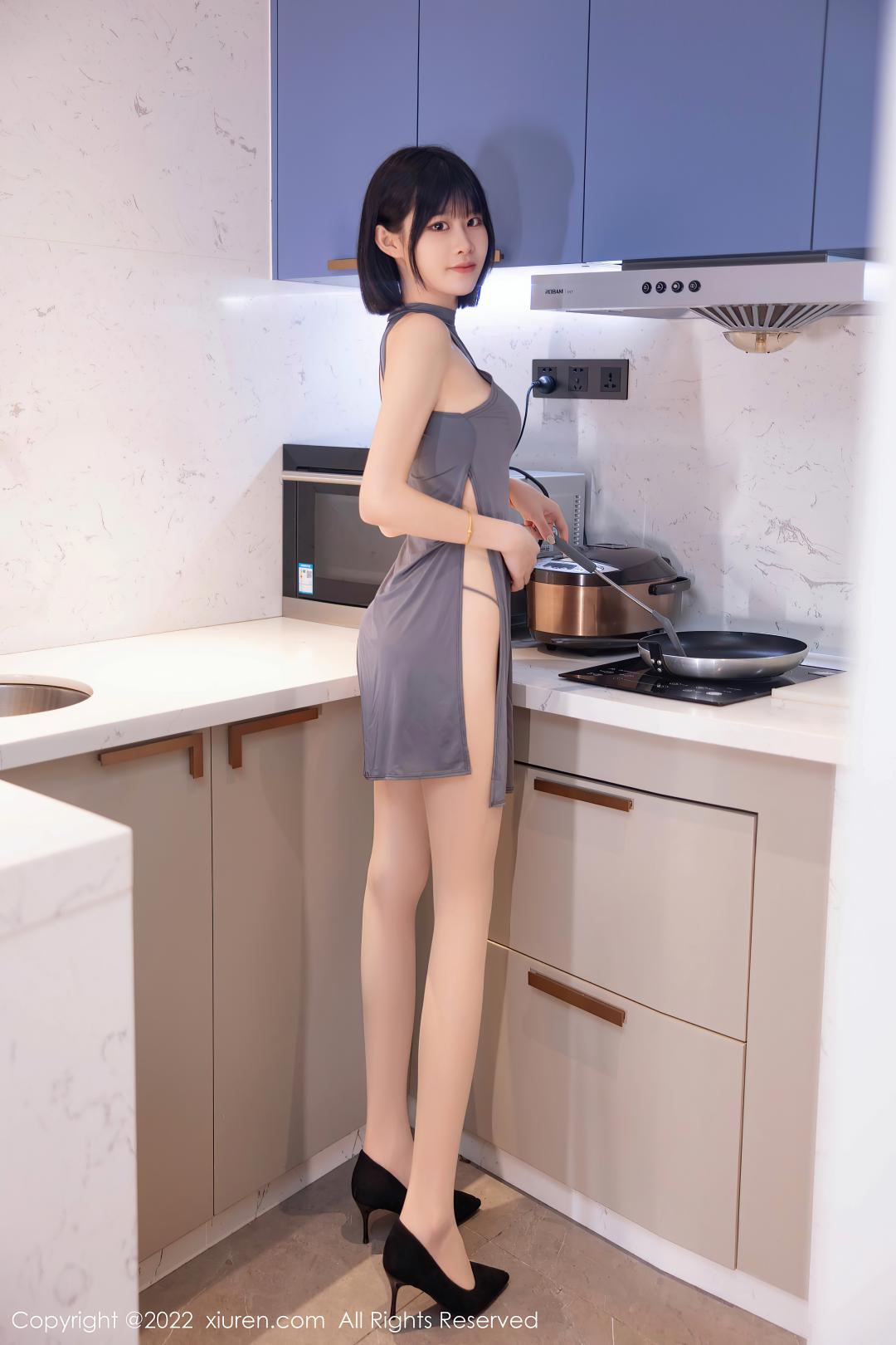 [XIUREN秀人网] 2022.08.24 NO.5482 77qiqi [74P-644MB]