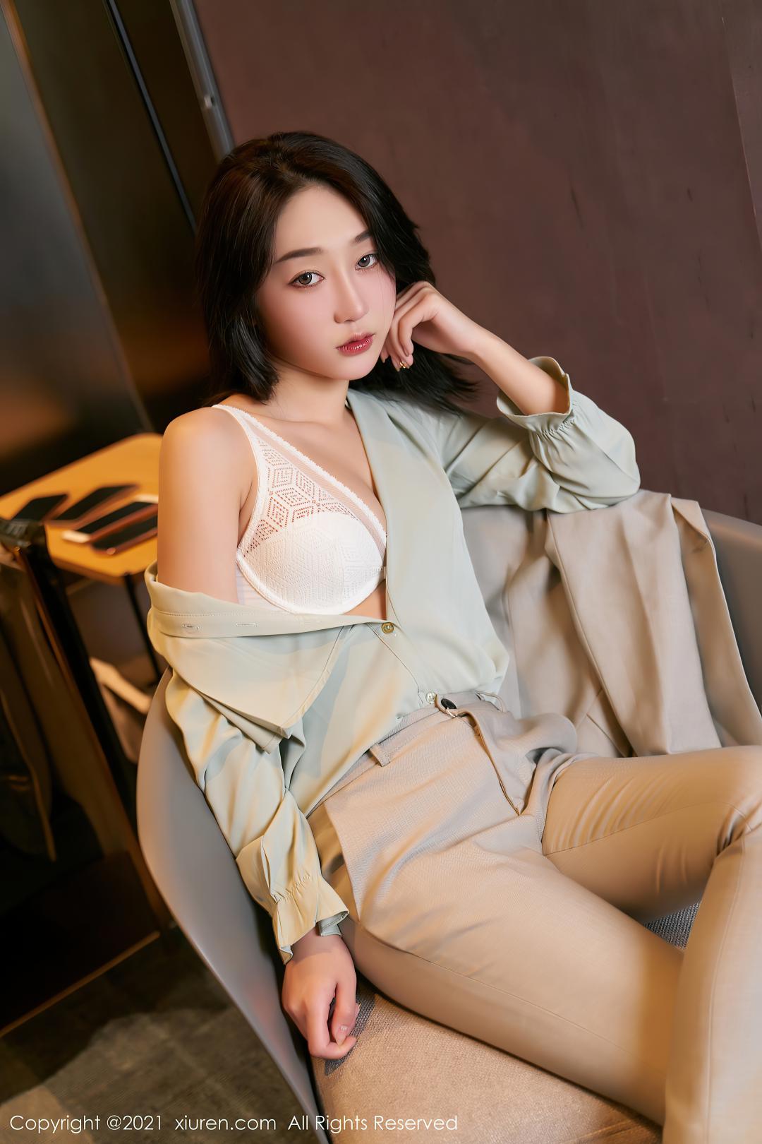 [XIUREN秀人网]2021.01.15 NO.3009 九月生_[100P-1.01G]