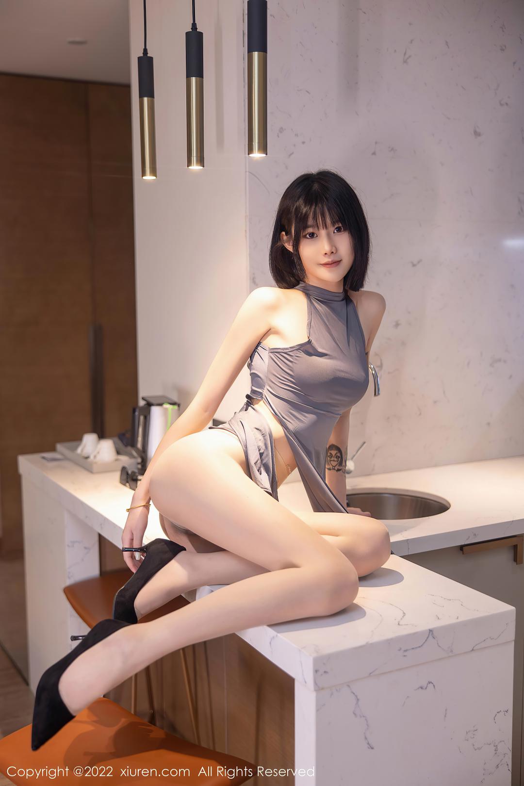 [XIUREN秀人网] 2022.08.24 NO.5482 77qiqi [74P-644MB]