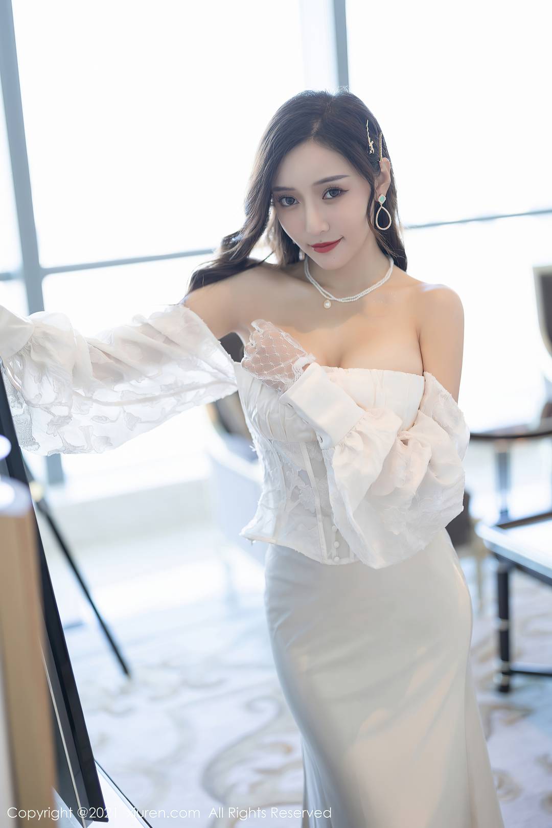 [XIUREN秀人网] 2021.10.28 NO.4136 王馨瑶yanni [97P-824MB]