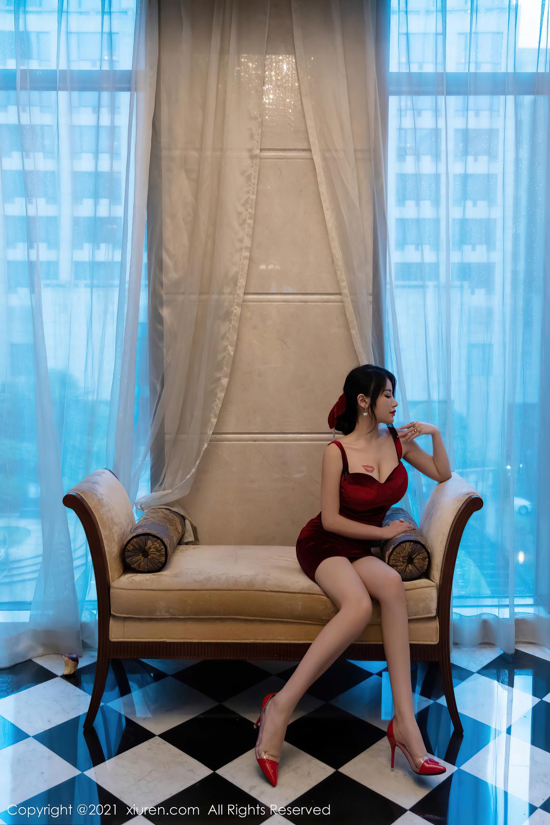 [XIUREN秀人网] 2021.07.19 NO.3681 美七Mia [58P-538MB]