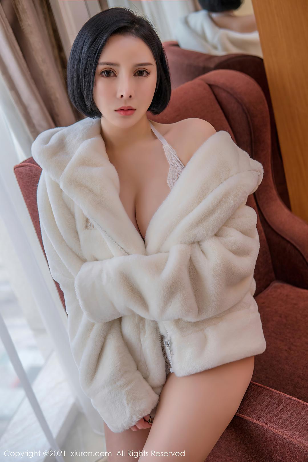 [XIUREN秀人网] 2021.02.25 NO.3138 韩姗姗 [49P]