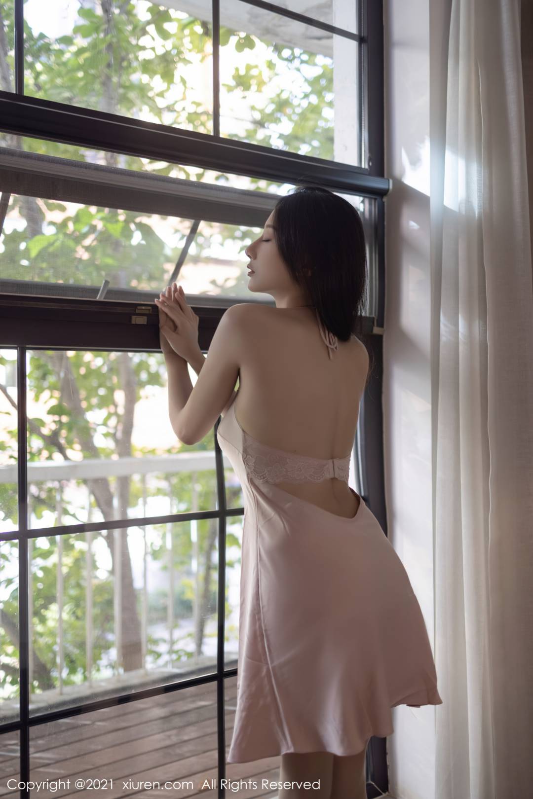 [XIUREN秀人网] 2021.09.28 NO.4006 何嘉颖 [49P-403MB]
