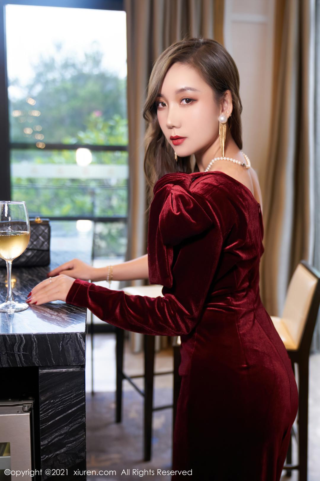 [XIUREN秀人网] 2021.08.17 NO.3807 艾静香 [60P-492MB]