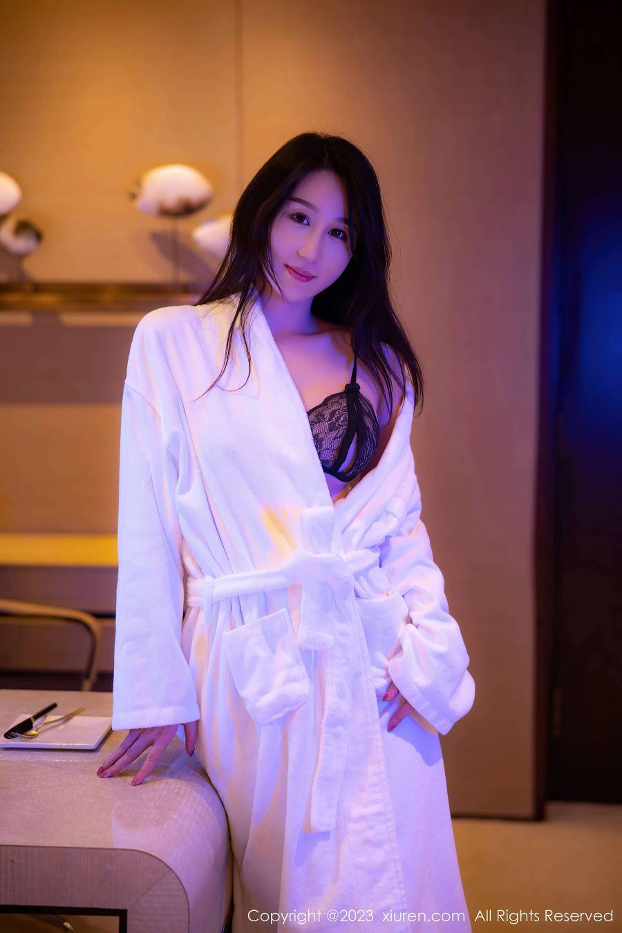 [XIUREN秀人网] 2023.01.04 NO.6083 薇薇酱 [84P-809MB]