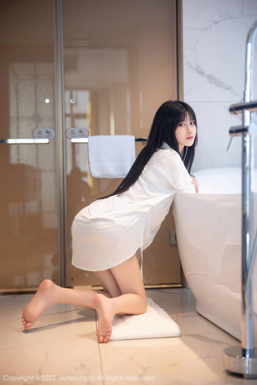 [XIUREN秀人网] 2022.11.25 NO.5909 77qiqi [85P-683MB]