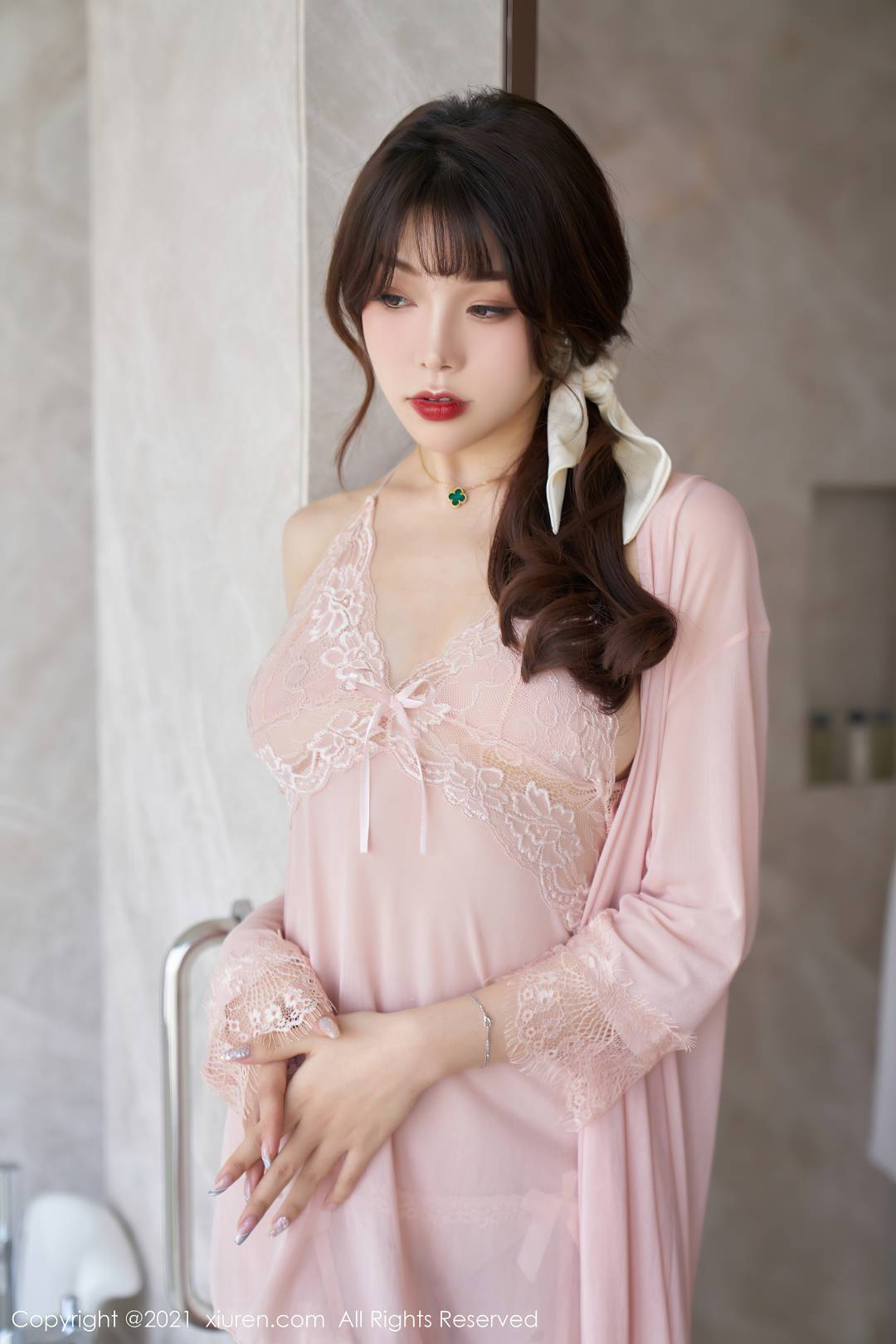 [XIUREN秀人网] 2021.05.31 NO.3485 芝芝Booty [58P-536MB]