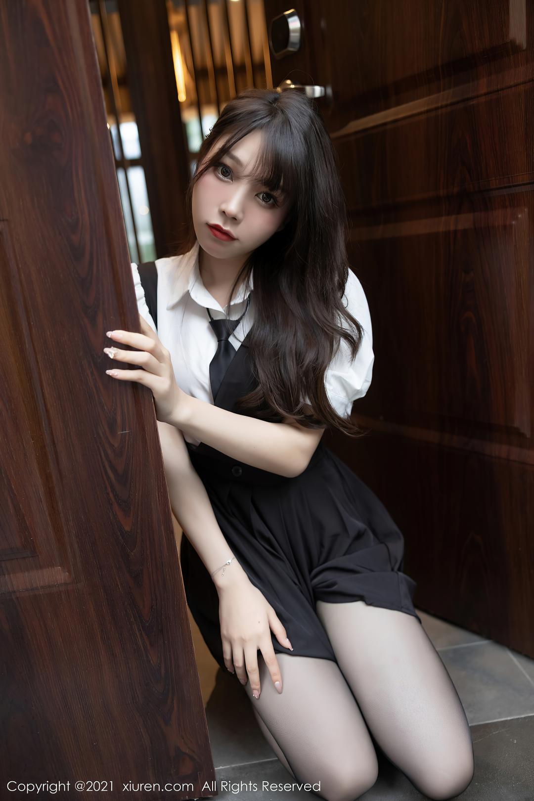 [XIUREN秀人网] 2021.07.08 NO.3643 芝芝Booty [101P-818MB]