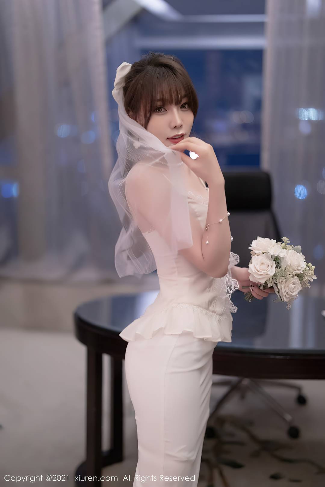 [XIUREN秀人网] 2021.11.25 NO.4269 芝芝Booty [100P-720MB]