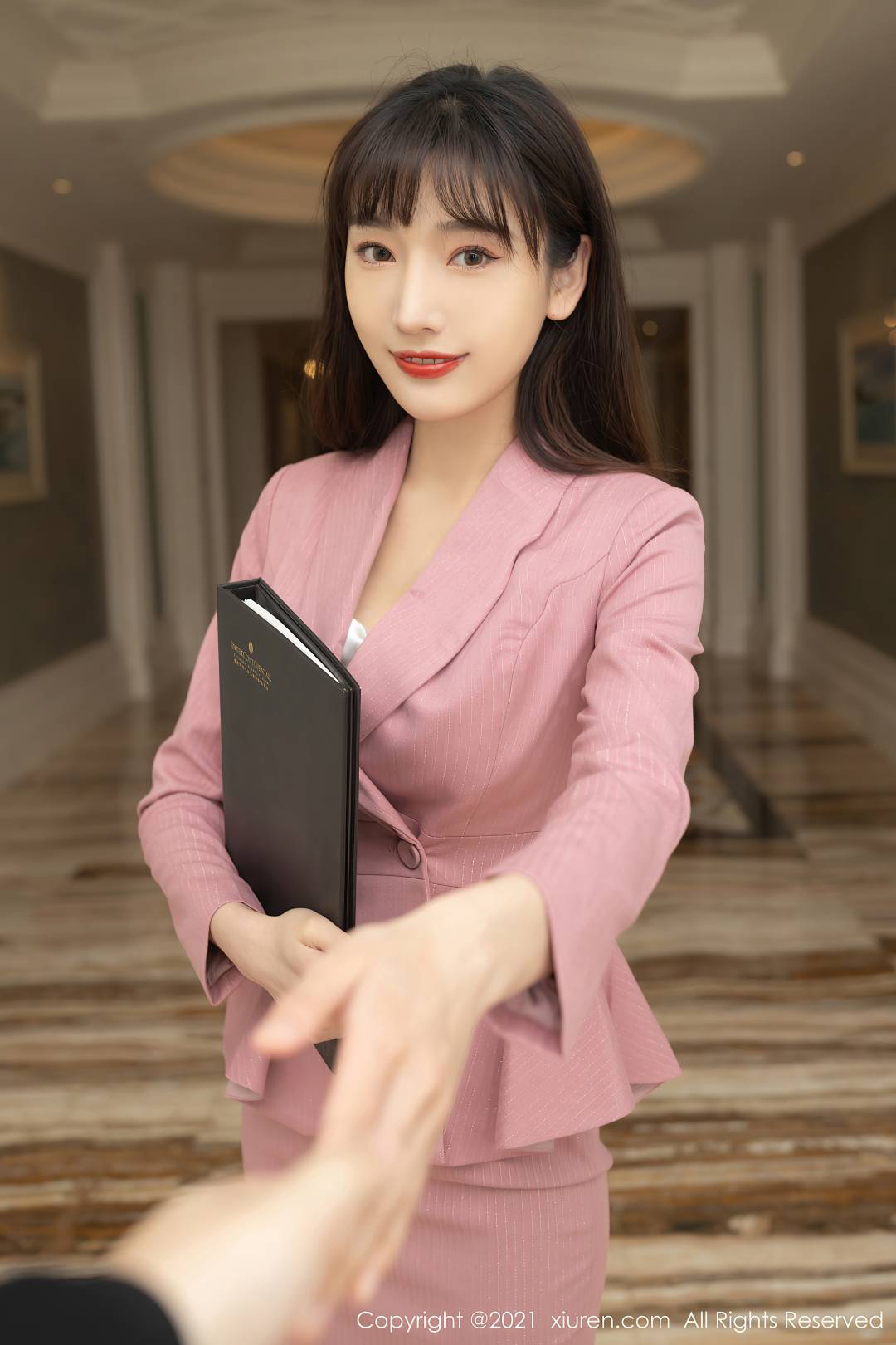 [XIUREN秀人网] 2021.06.10 NO.3533 陆萱萱 [78P-778MB]