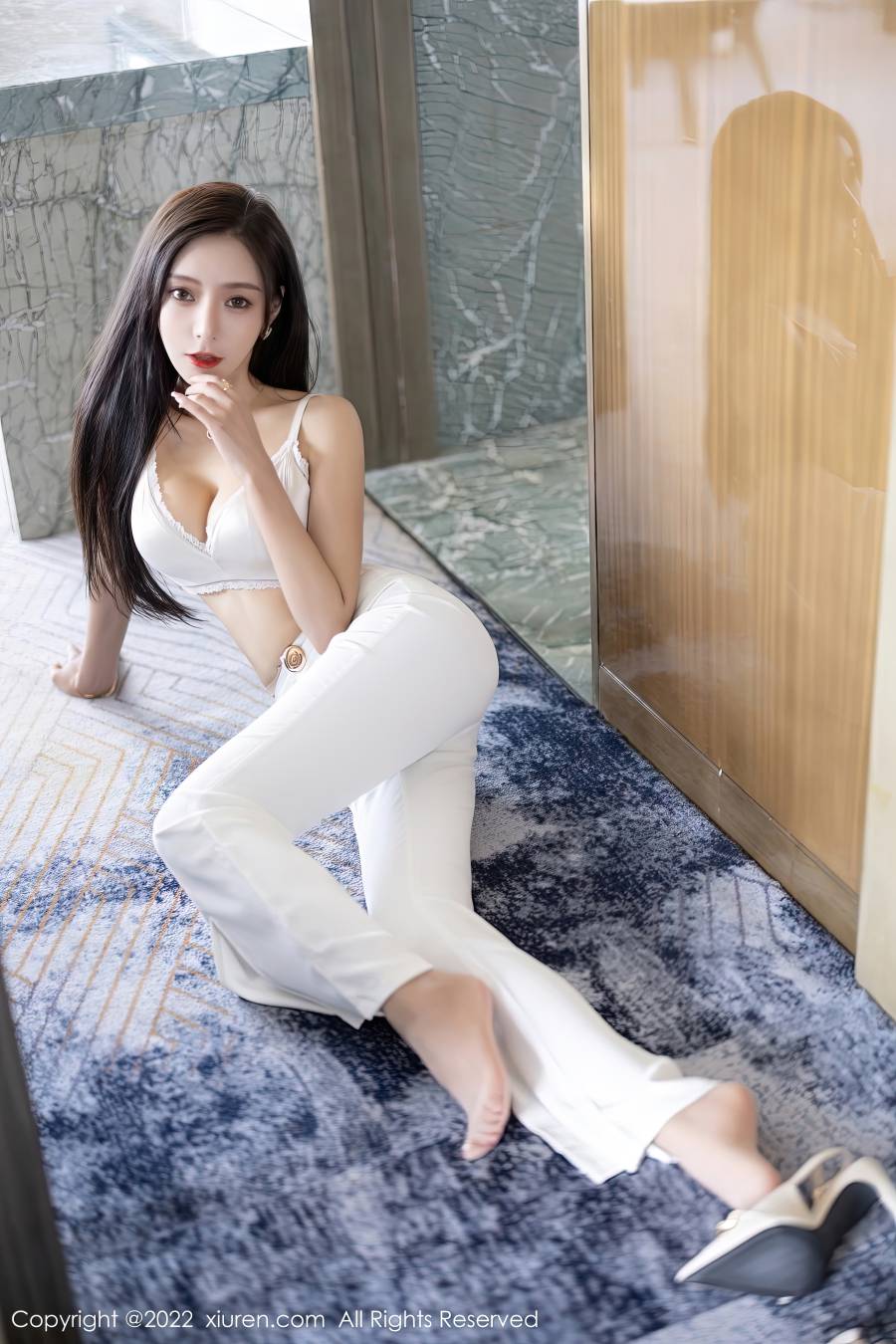 [XIUREN秀人网] 2022.11.01 NO.5790 王馨瑶yanni [90P-652MB]