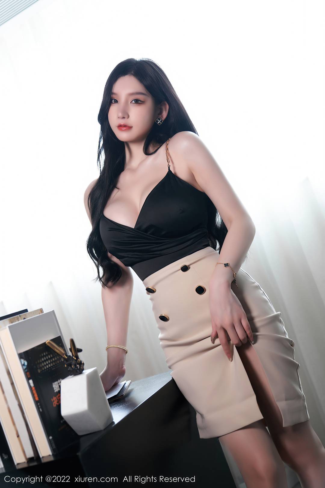[XIUREN秀人网] 2022.05.27 NO.5071 周于希Sally [81P-654MB]