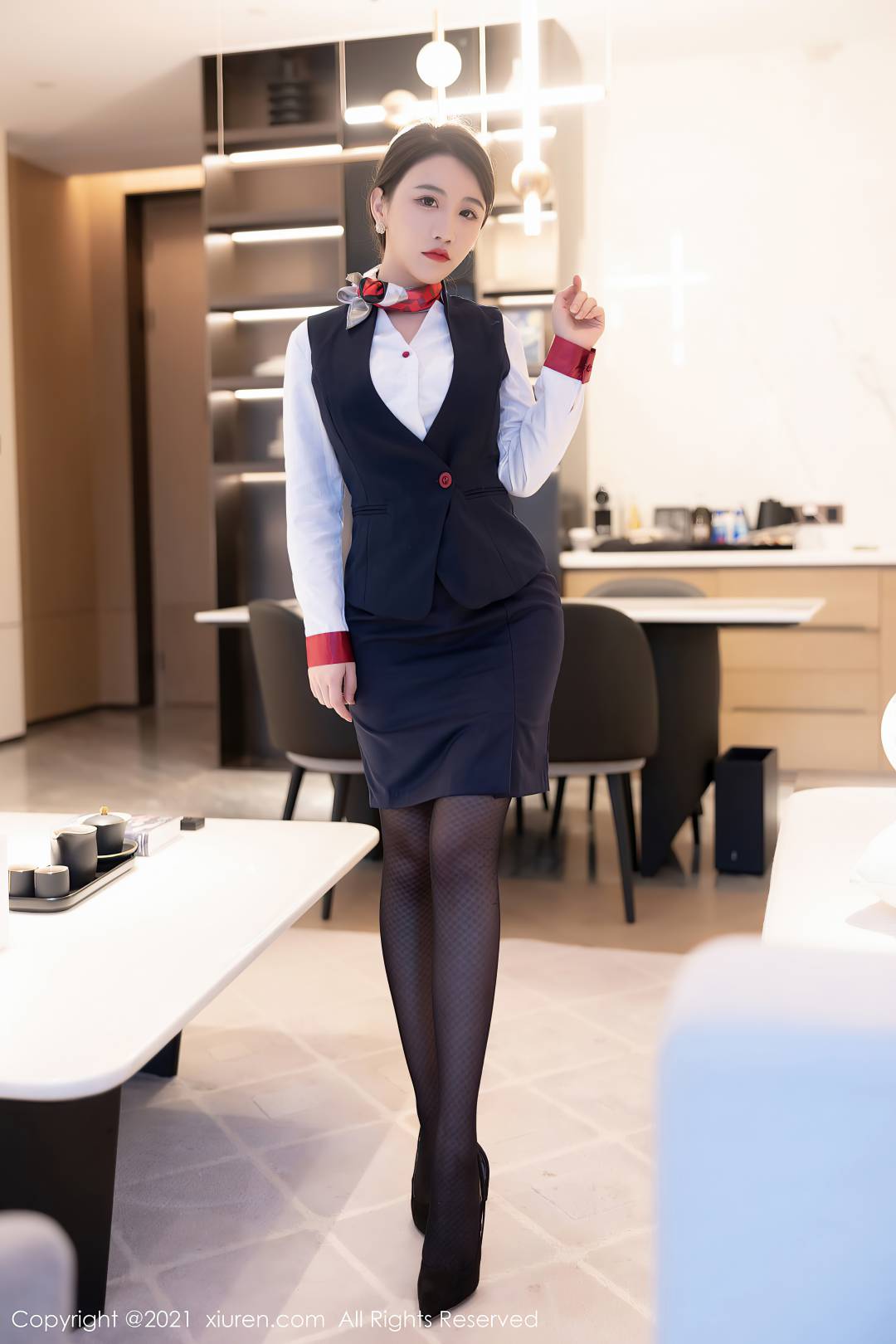 [XIUREN秀人网] 2021.10.20 NO.4091 Cherry绯月樱 [81P-584MB]