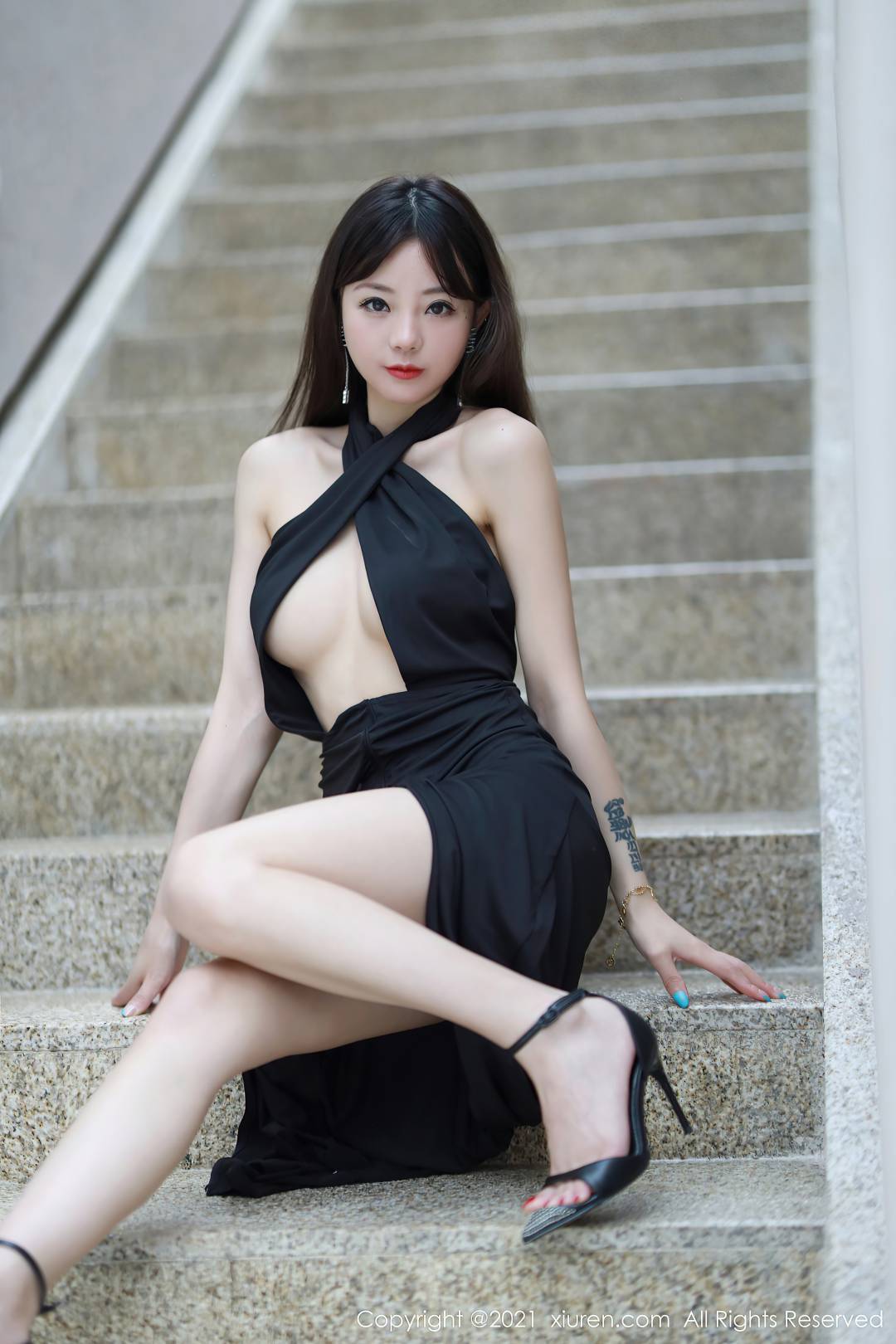 [XIUREN秀人网] 2021.06.01 NO.3487 佘贝拉bella [76P-665MB]