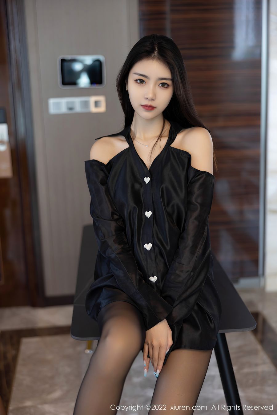 [XIUREN秀人网] 2022.04.28 NO.4940 可樂Vicky [51P-473MB]