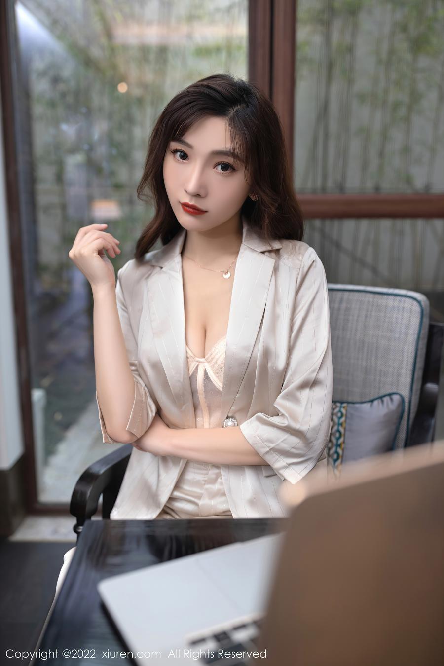 [XIUREN秀人网] 2022.09.15 NO.5594 陆萱萱 [78P-749MB]