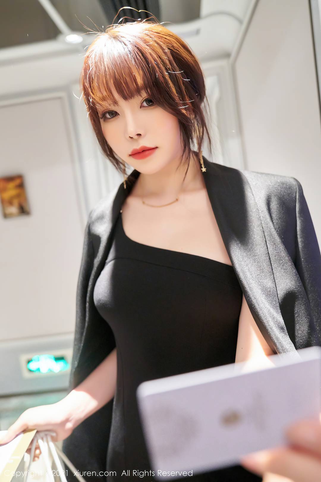 [XIUREN秀人网] 2021.04.08 NO.3285 芝芝Booty [56P-582MB]