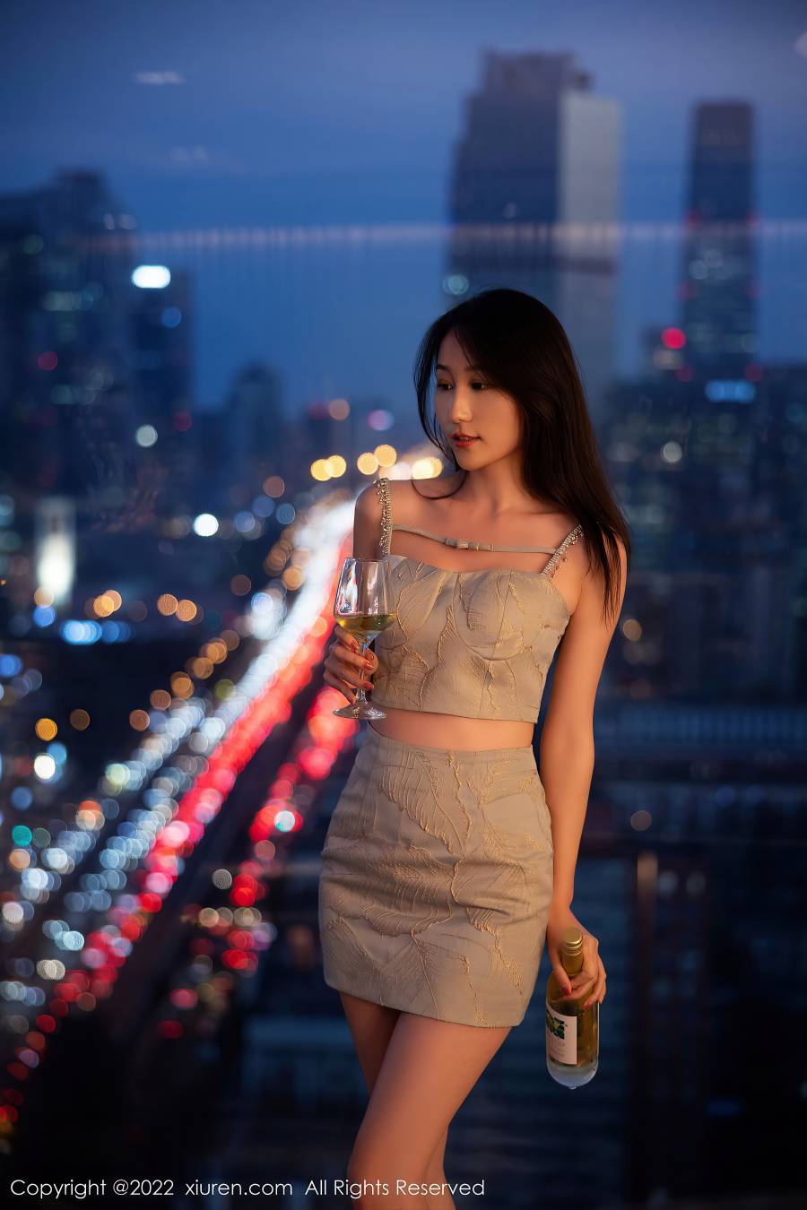 [XIUREN秀人网] 2022.10.20 NO.5734 薇薇酱 [87P-764MB]