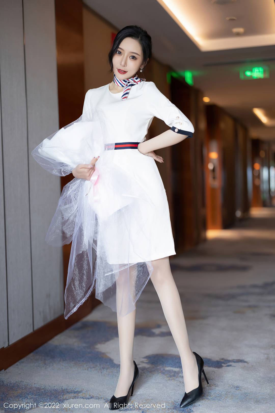 [XIUREN秀人网] 2022.05.05 NO.4963 王馨瑶yanni [71P-607MB]