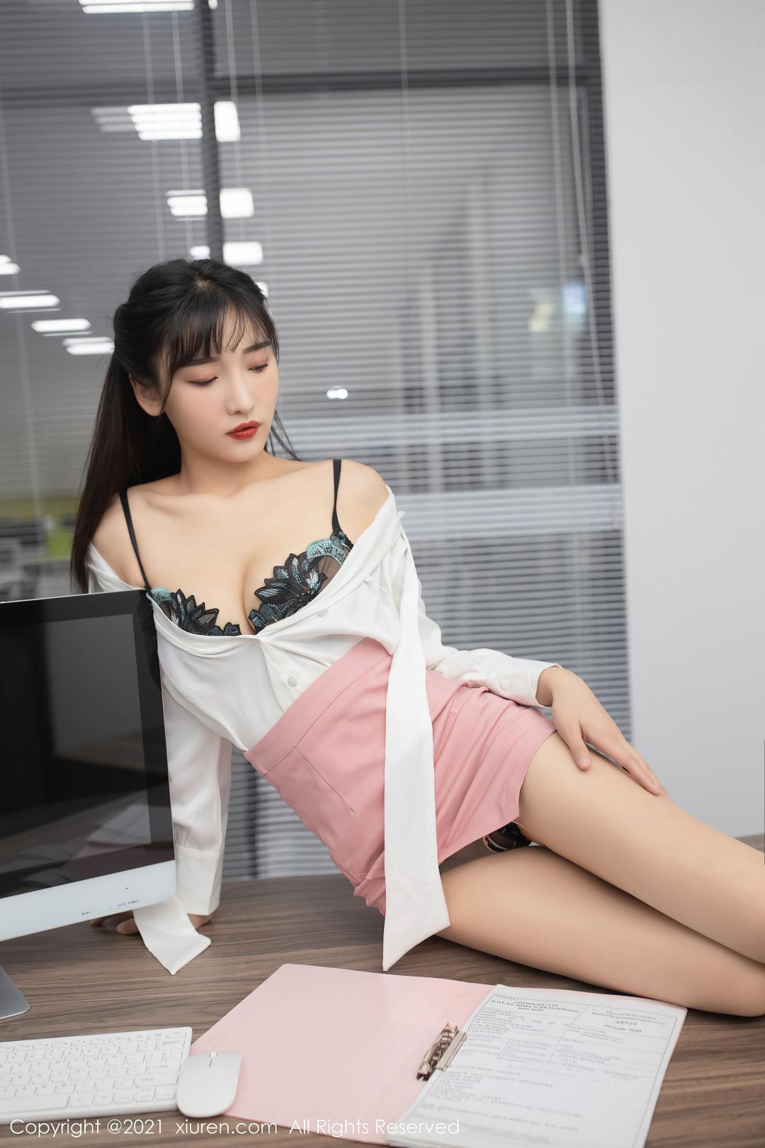 [XIUREN秀人网]2021.01.21 NO.3030 陆萱萱[63P-624MB]