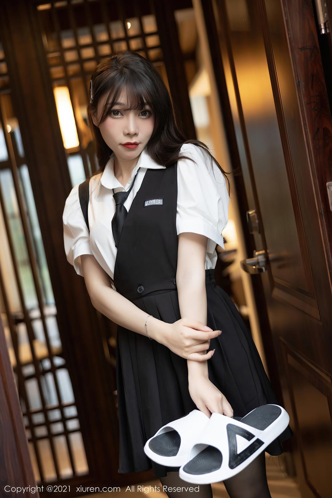 [XIUREN秀人网] 2021.07.08 NO.3643 芝芝Booty [101P-818MB]