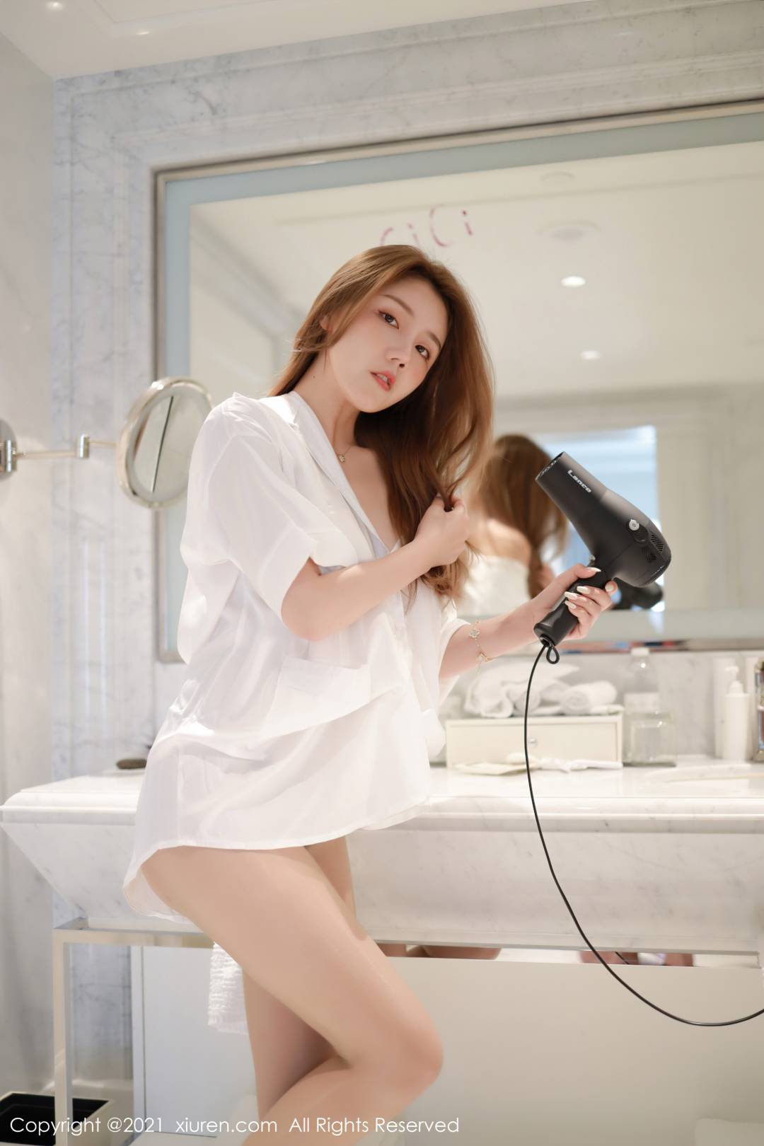 [XIUREN秀人网] 2021.08.10 NO.3779 夏西CiCi [43P-322MB]
